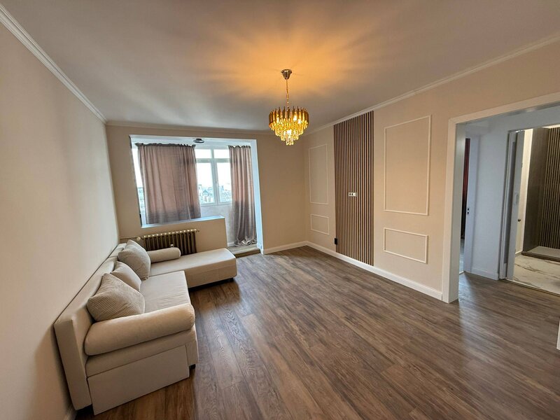 Drumul Taberei, Raul Doamnei, apartament 2 camere etaj 10/10, 1 min. metrou